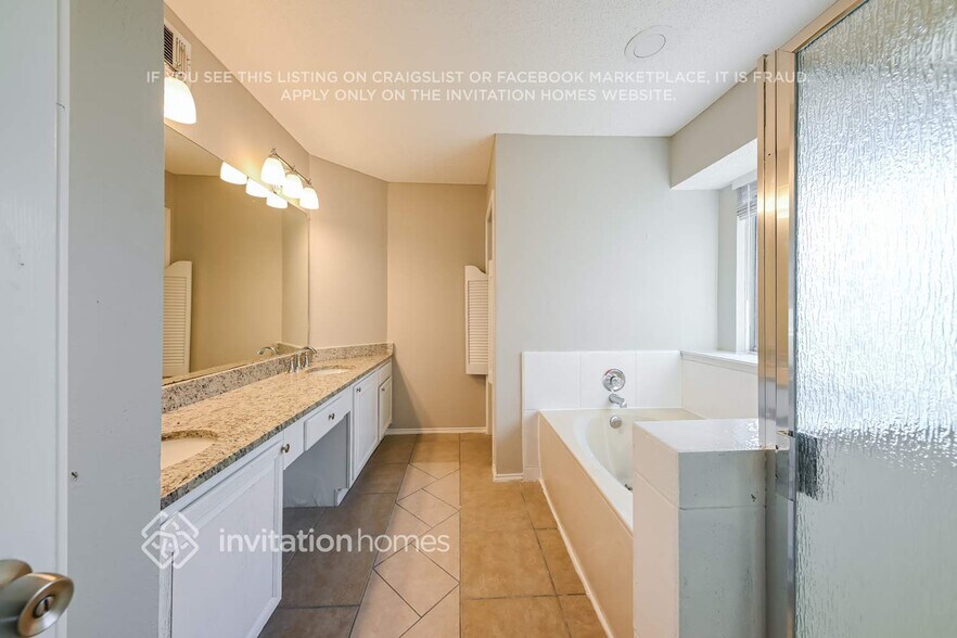 Building Photo - 1418 Baker Dr