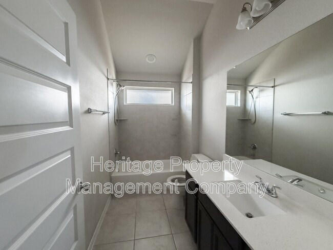 Building Photo - 139 Lyndon Dr
