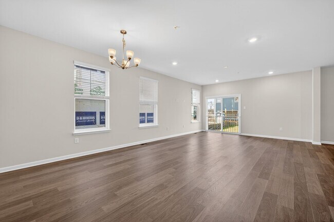 Building Photo - 462 Herringbone Wy