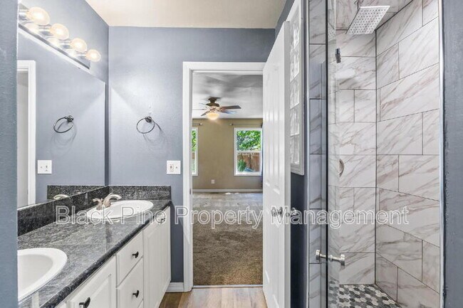 Building Photo - 541 S Canvasback Way