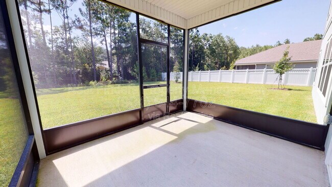 Building Photo - 1025 Wilmot Pl