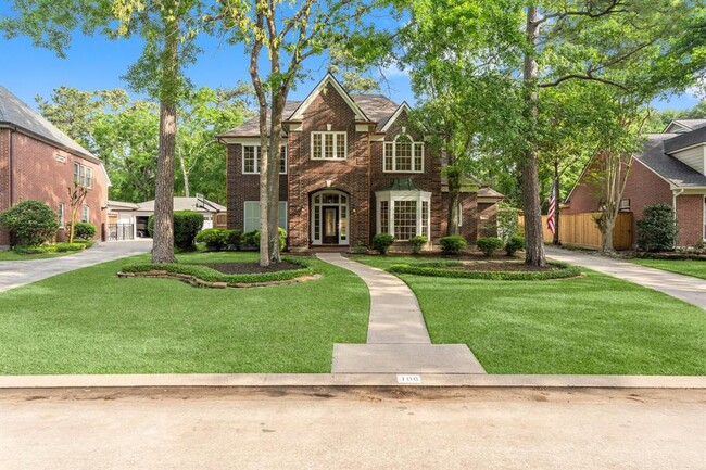 Primary Photo - 106 N Floral Leaf Cir