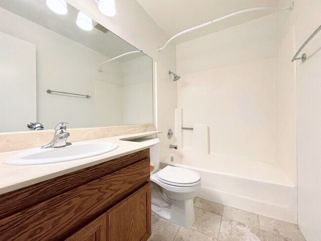 Building Photo - Upper Level Condo in The Villas of Calavera Hills!