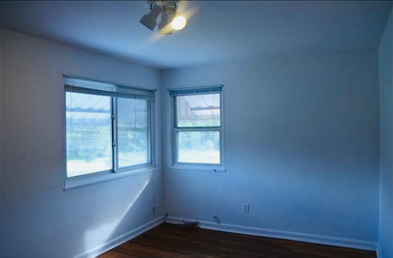 Building Photo - 5703 18th Ave