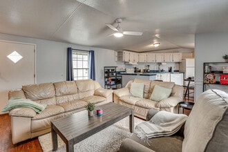 Building Photo - 7117 SW Archer Rd
