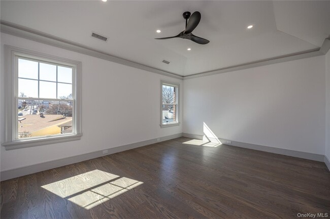 Building Photo - 7 Victoria Ln