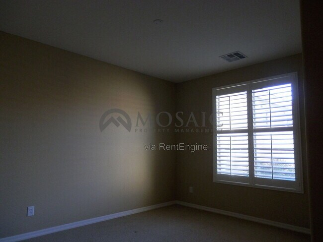 Building Photo - 1463 E Prescott Pl