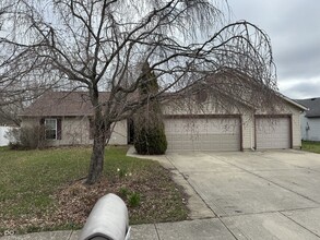 Building Photo - 5632 Rains Ln