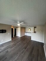 Building Photo - 10200 Belle Rive Blvd