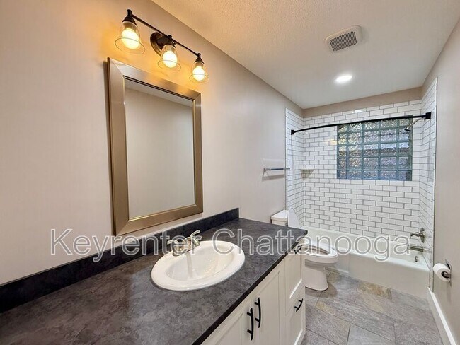 Building Photo - 4411 Comet Trail