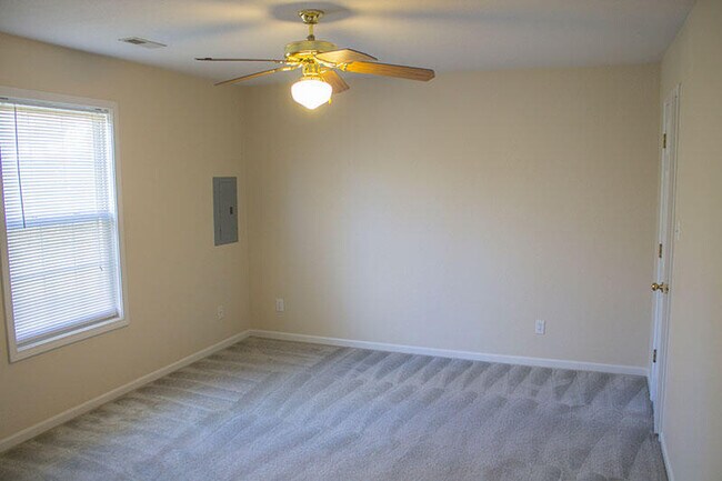 Building Photo - 5204 Tessa Way