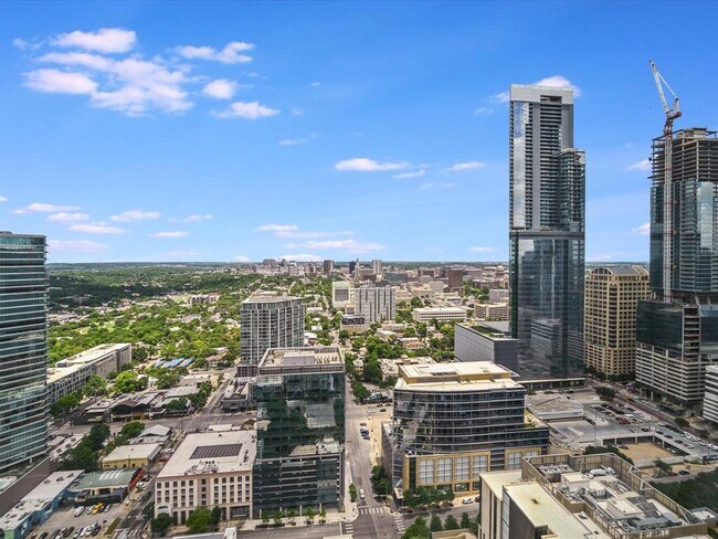 Building Photo - 360 Nueces St