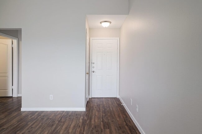 Building Photo - 6000 Shepherd Mountain Cove