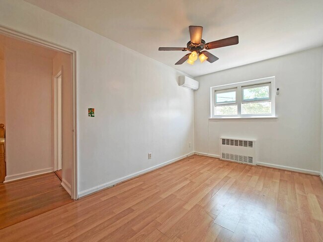 Building Photo - 3324 Hone Ave