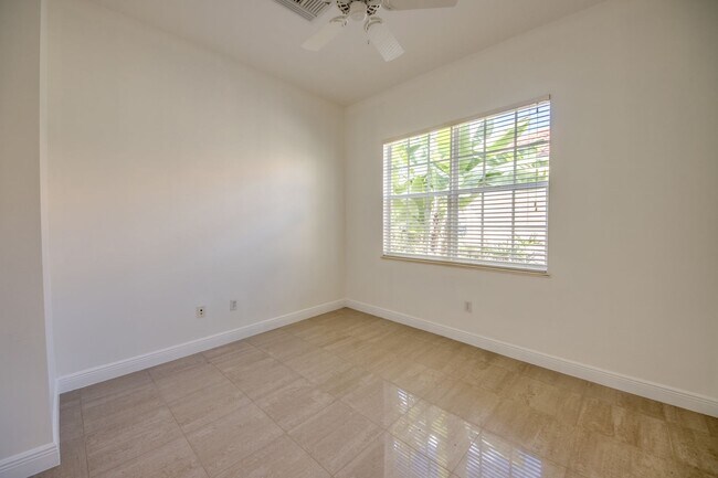 Building Photo - 14021 Bently Cir