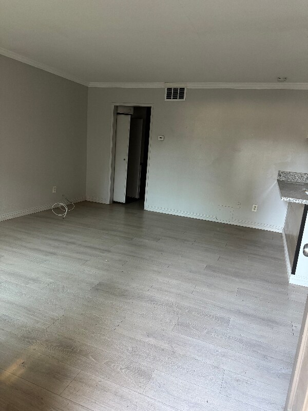 Building Photo - 10109 Buford Ave