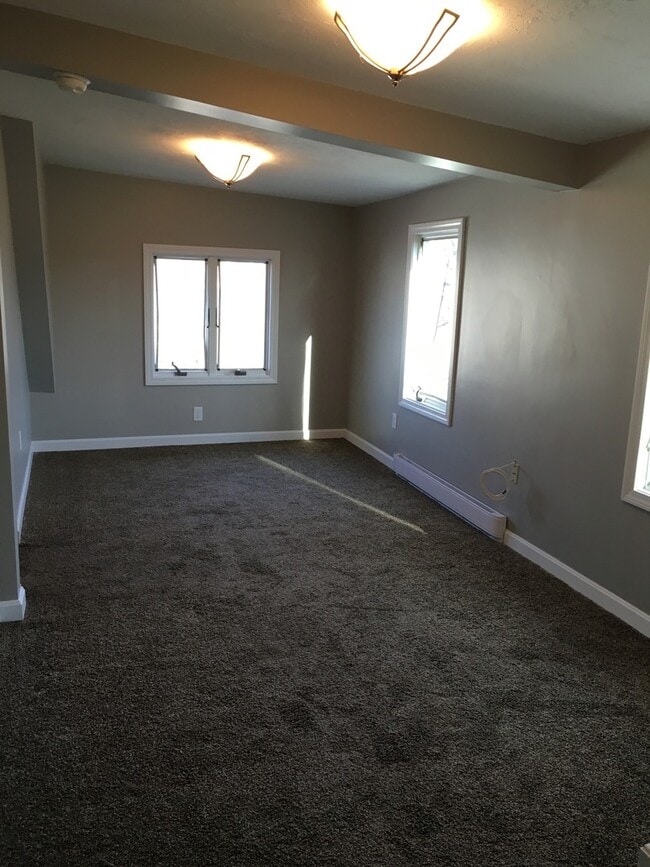 Building Photo - Trump Property