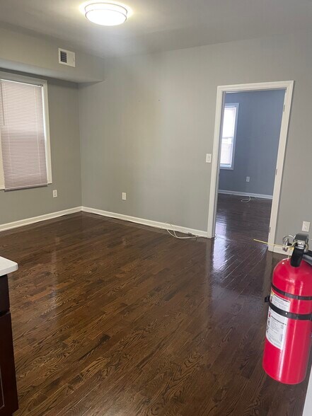 Building Photo - 270 New York Ave