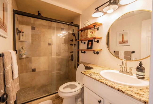 Building Photo - 84-575 Kili Dr