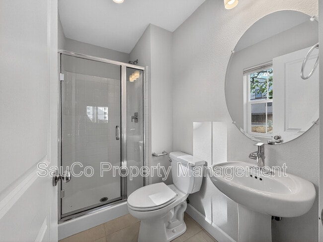 Building Photo - 17022 SW Lemongrass Ln