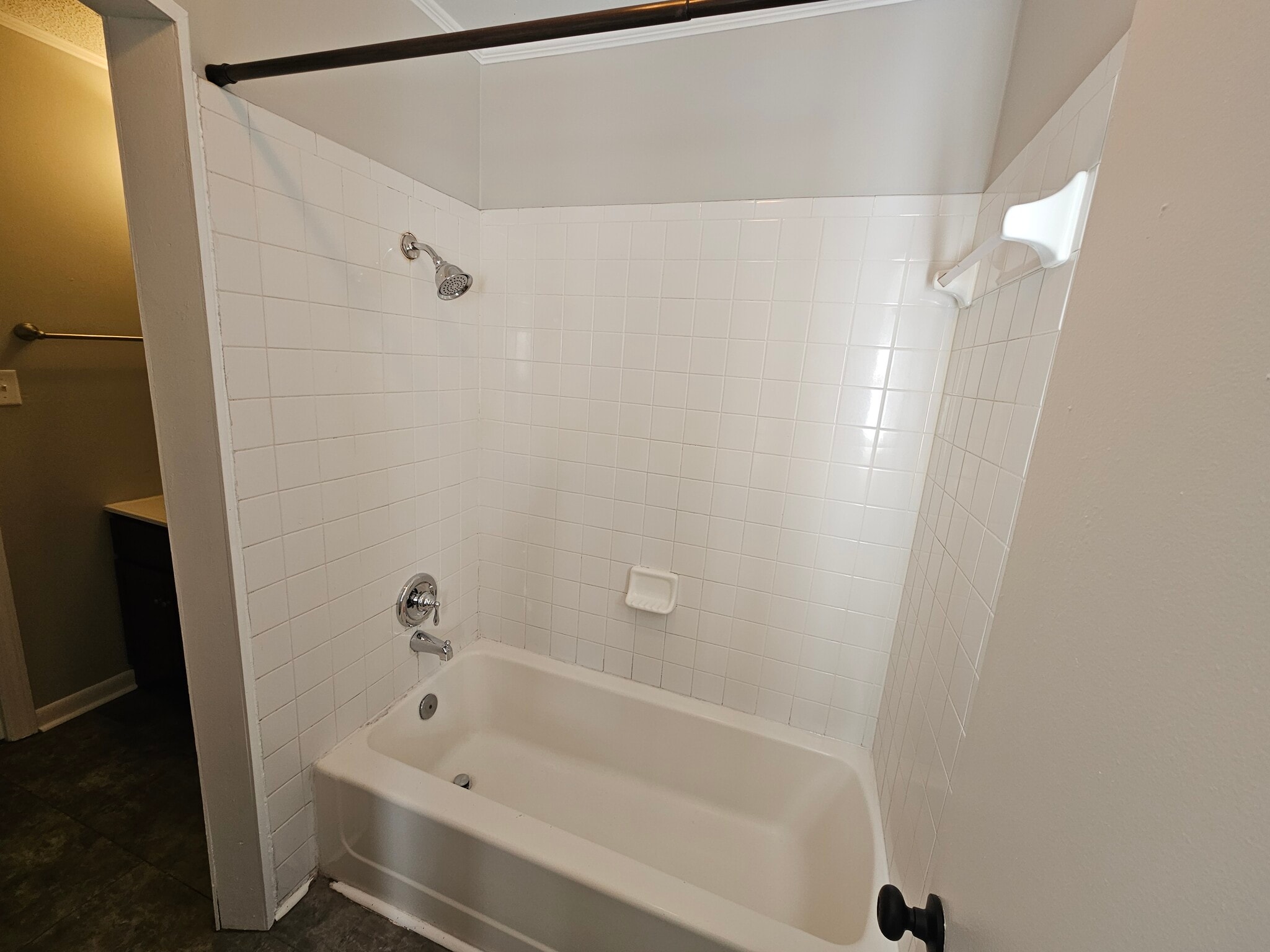 Building Photo - 233 Brighton Rd