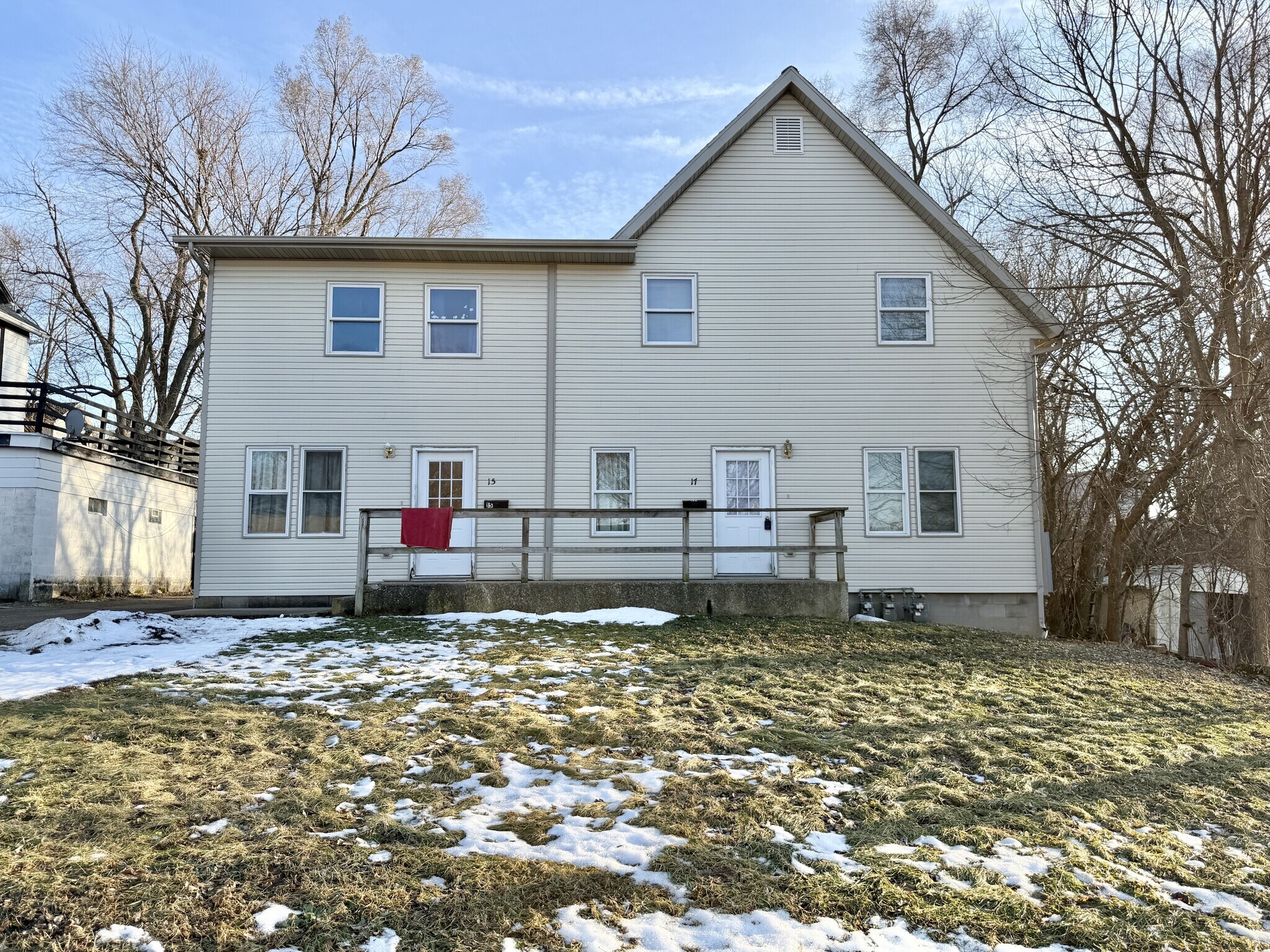 Building Photo - 17 Elliott St