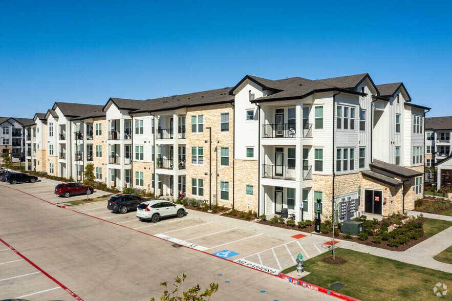 Atlas Bluewood Apartments - 2600 Kinship Pky Celina TX 75009 ...