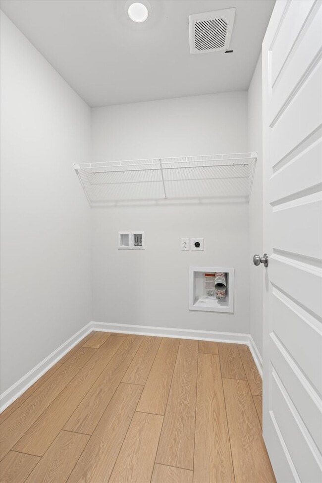 Building Photo - New 3BR Home in Whispering Woods – East At...