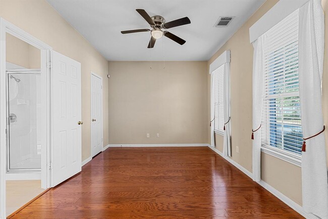 Building Photo - 8406 Lofty Ln