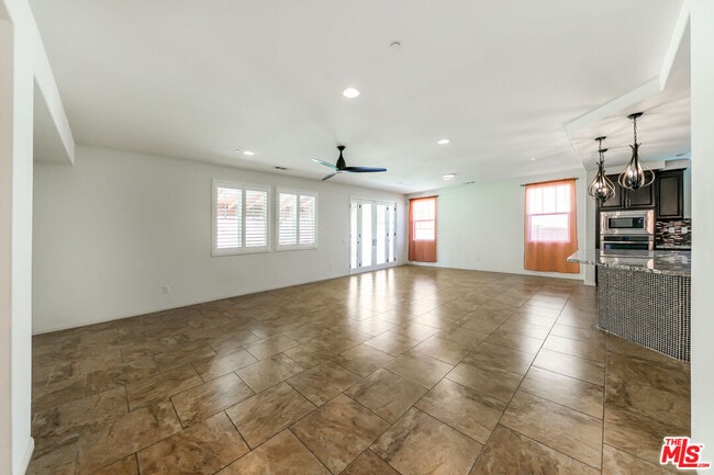 Building Photo - 22379 Driftwood Ct
