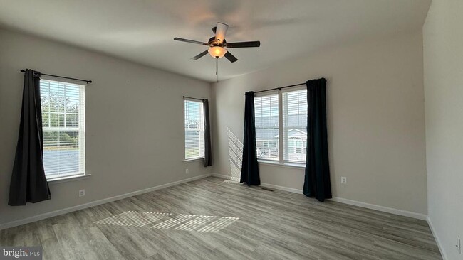 Building Photo - 7515 Oakham Dr
