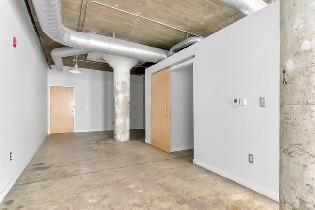 Building Photo - 101 N 12th St