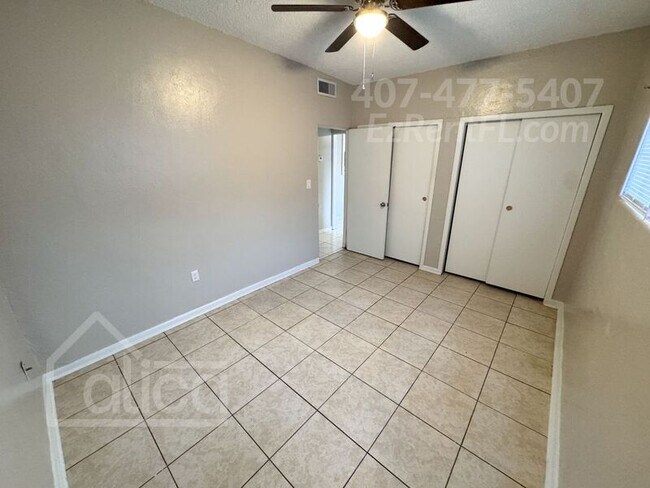 Building Photo - 4802 Burgundy Ln