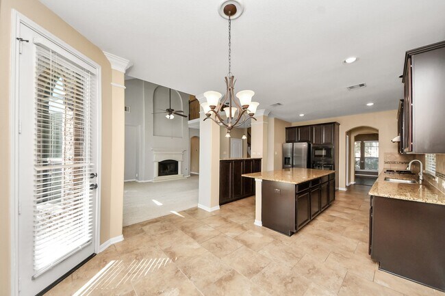 Building Photo - 9427 Sapphire Bay Ln
