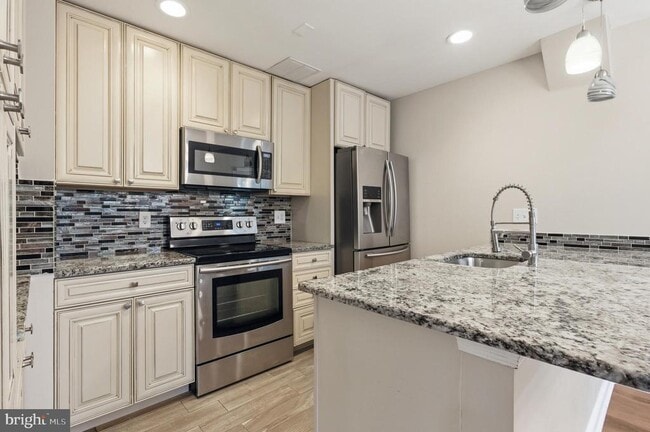 Building Photo - 20 Lea Pond Ct