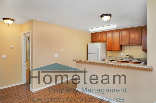 Building Photo - 2 BR/ 2 BA 892 SQFT SAN DIEGO CONDO