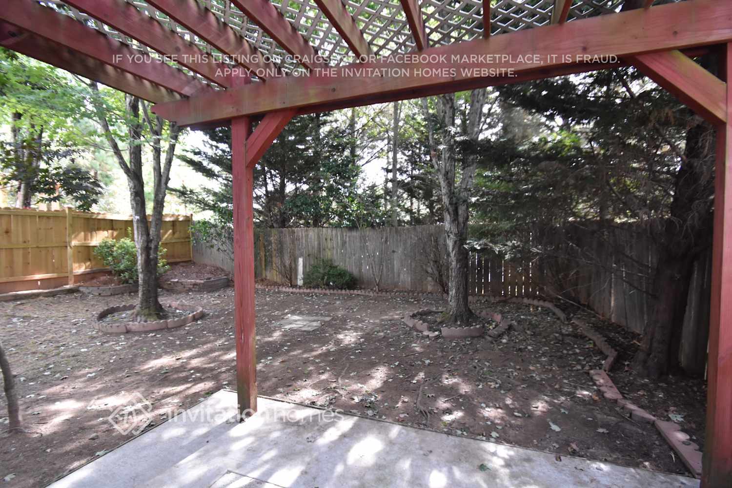 Building Photo - 2235 Lexington Ln