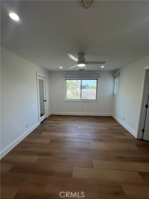Building Photo - 2517 Fairway Dr