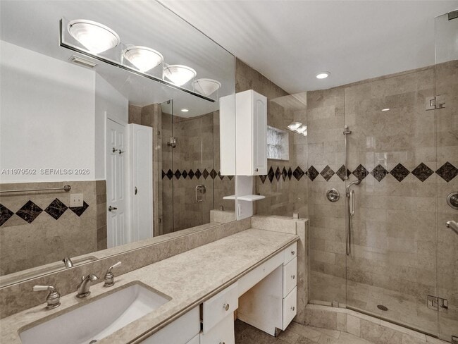 Building Photo - 3745 Piccadilly St