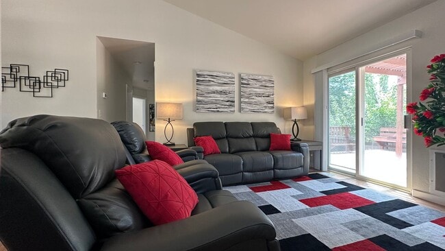 Building Photo - Great Home in West Loveland