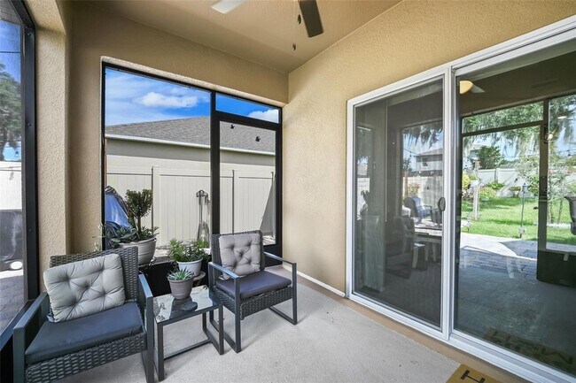 Building Photo - 5457 Hayloft Dr