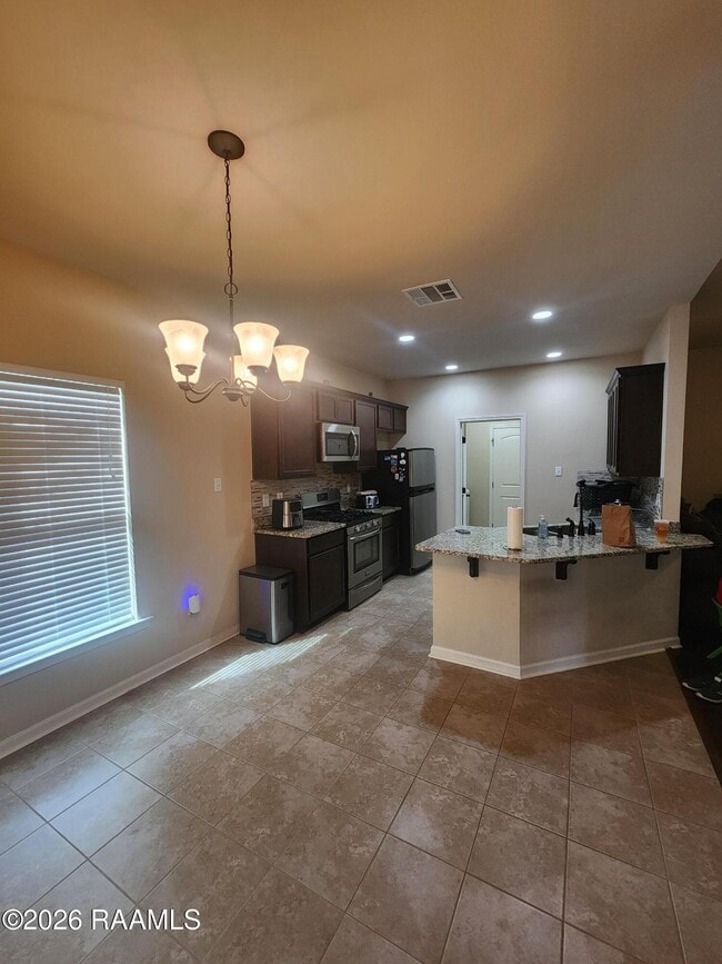 Building Photo - 417 Elwick Dr