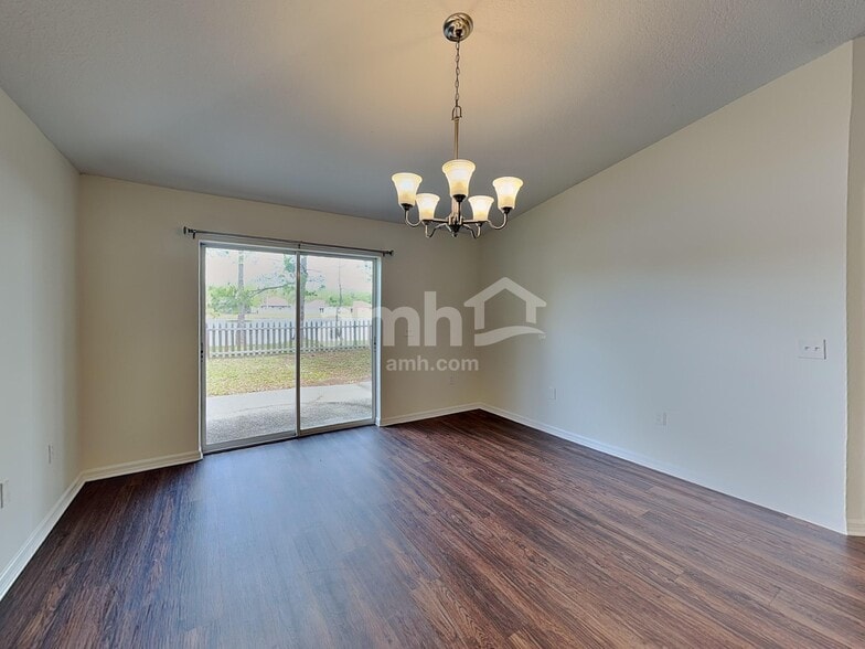 Building Photo - 5251 Silver Thistle Ln