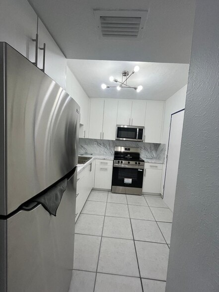 Building Photo - 6705 NW 169th St