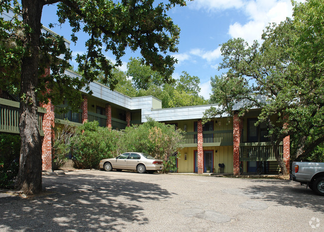 Primary Photo - Peterson Apartments