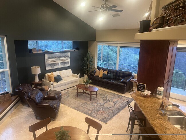 Building Photo - 36114 N Peak Way