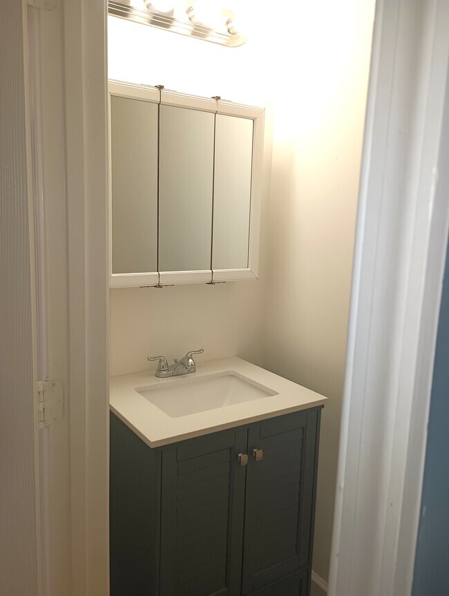 Building Photo - 2932 McElderry St