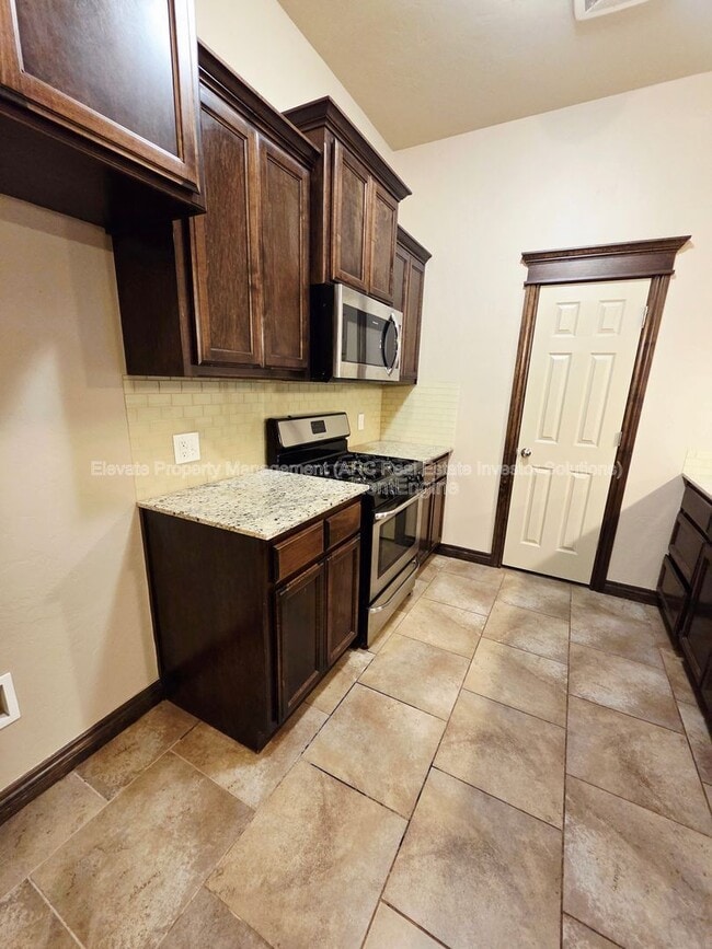 Building Photo - 2302 Kintyre Rd