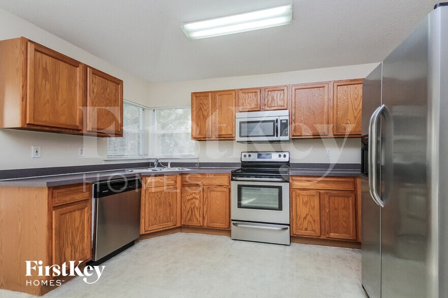 Building Photo - 424 Dove Dr