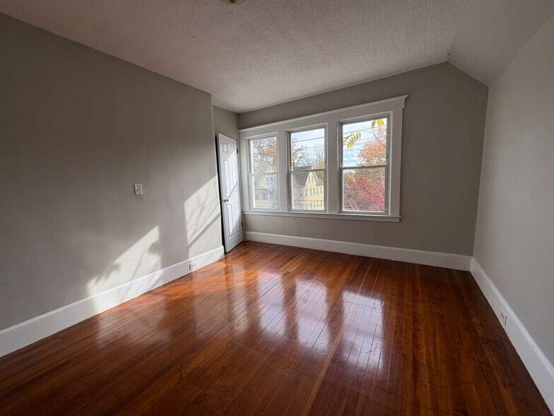 Building Photo - 83 Judson Ave